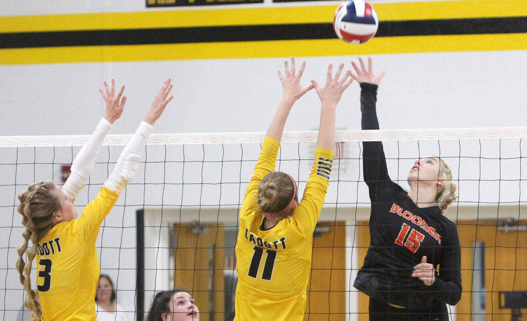 Bloomer at Cadott volleyball 9-13-22